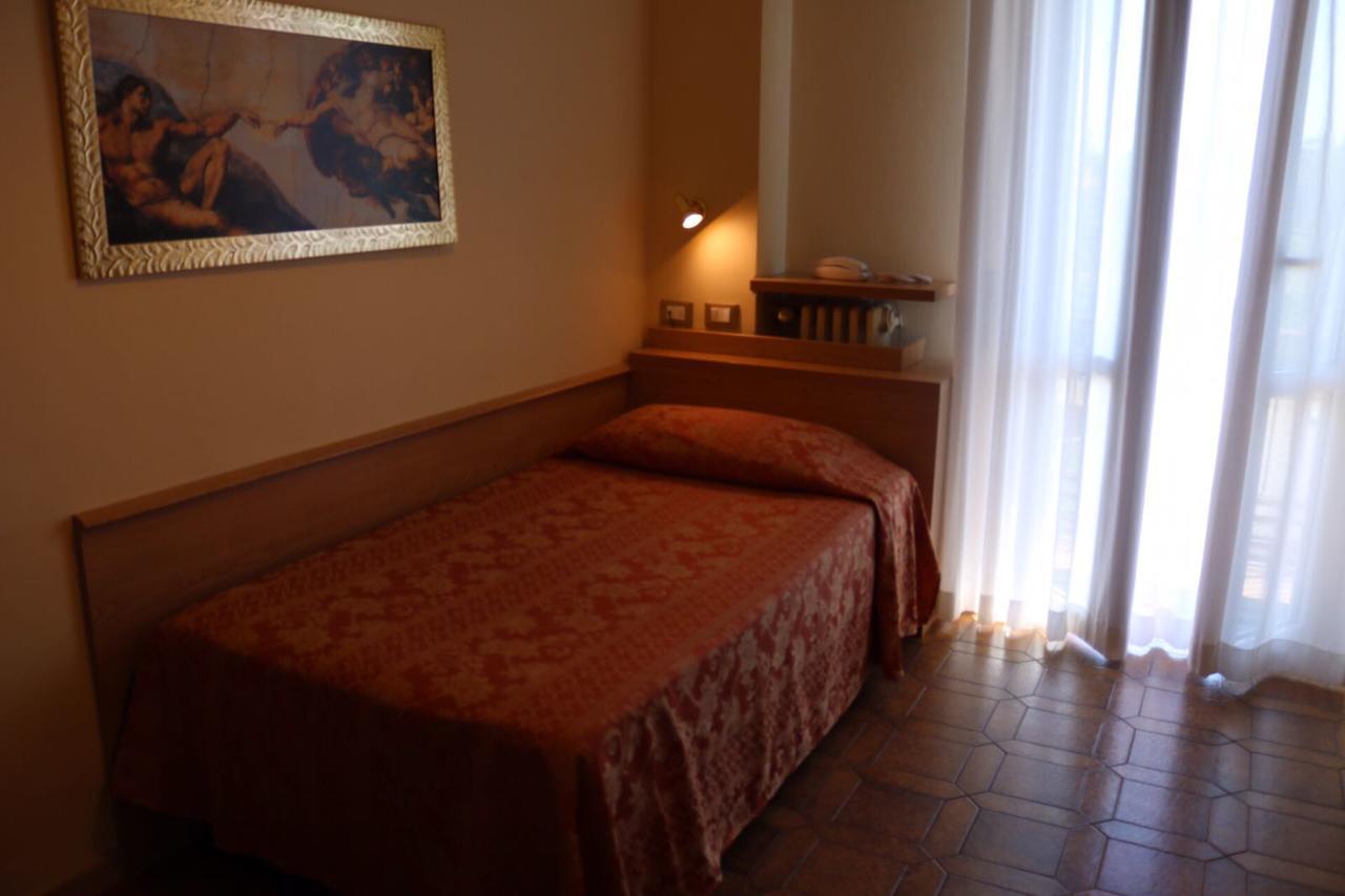 Dipendenza Aurora Apartment Pavia Exterior photo